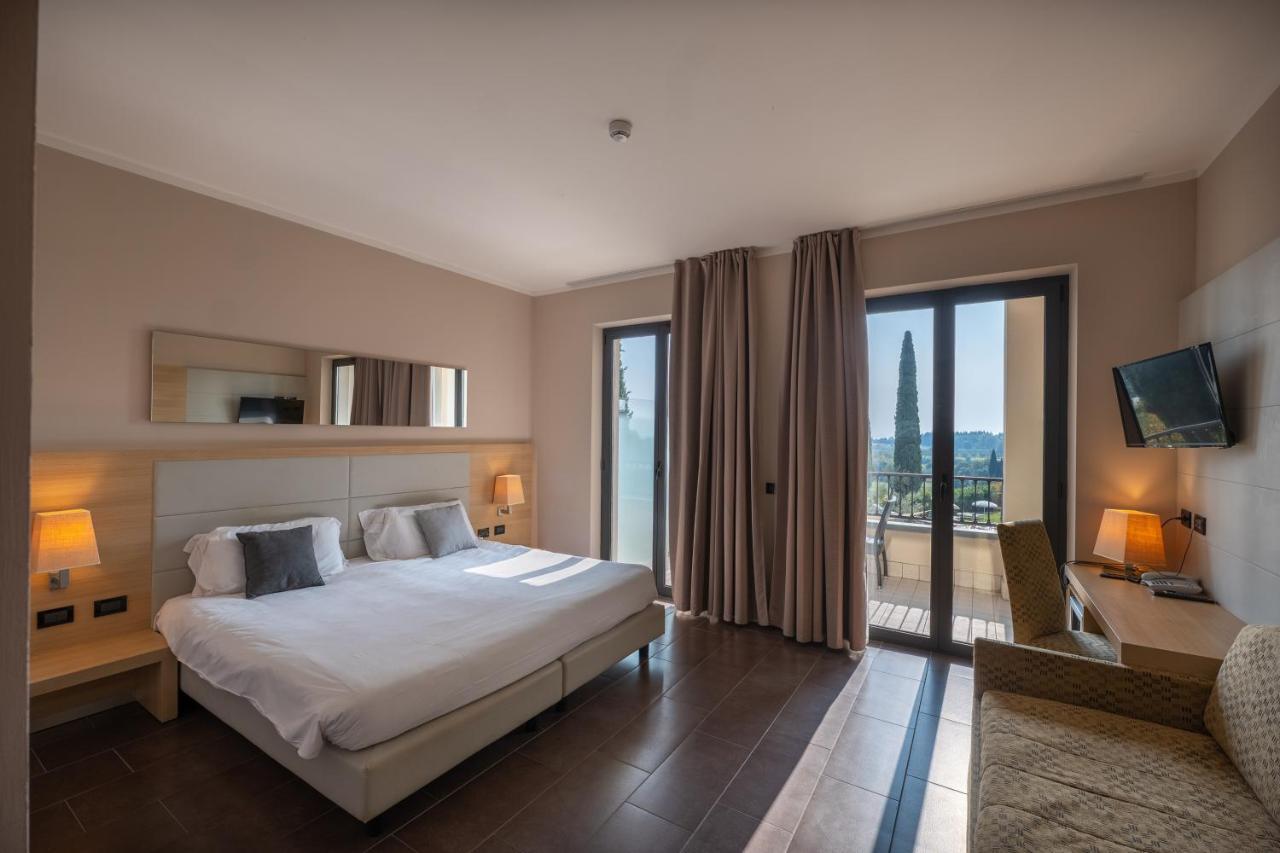 Villa Luisa Resort & Luxury Apartments San Felice del Benaco Eksteriør billede