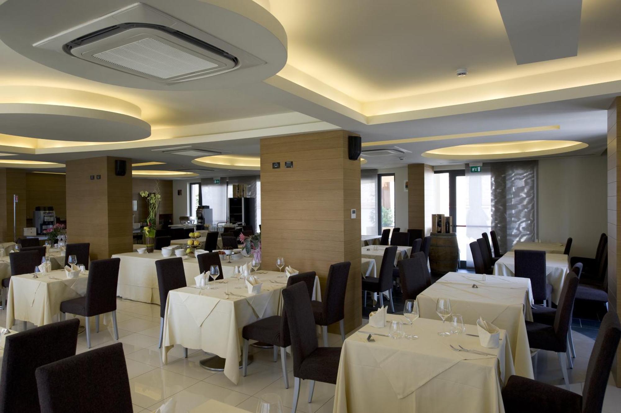 Villa Luisa Resort & Luxury Apartments San Felice del Benaco Eksteriør billede