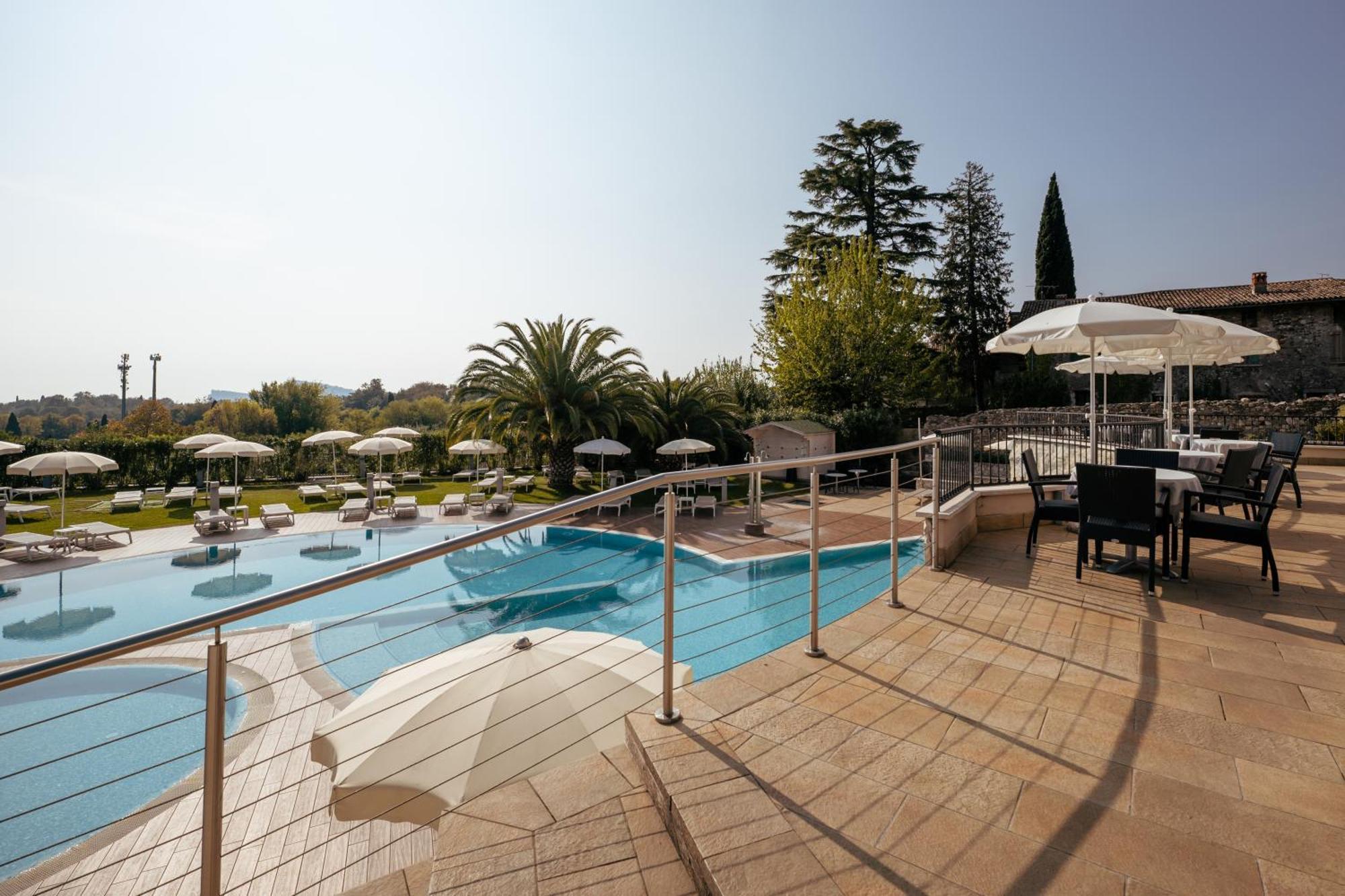Villa Luisa Resort & Luxury Apartments San Felice del Benaco Eksteriør billede