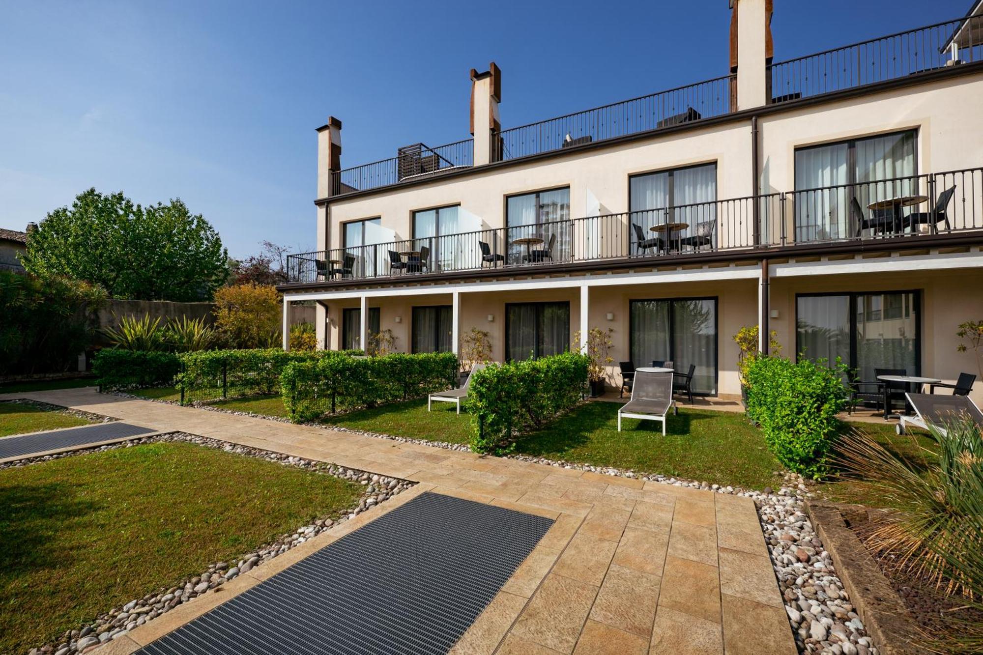 Villa Luisa Resort & Luxury Apartments San Felice del Benaco Eksteriør billede