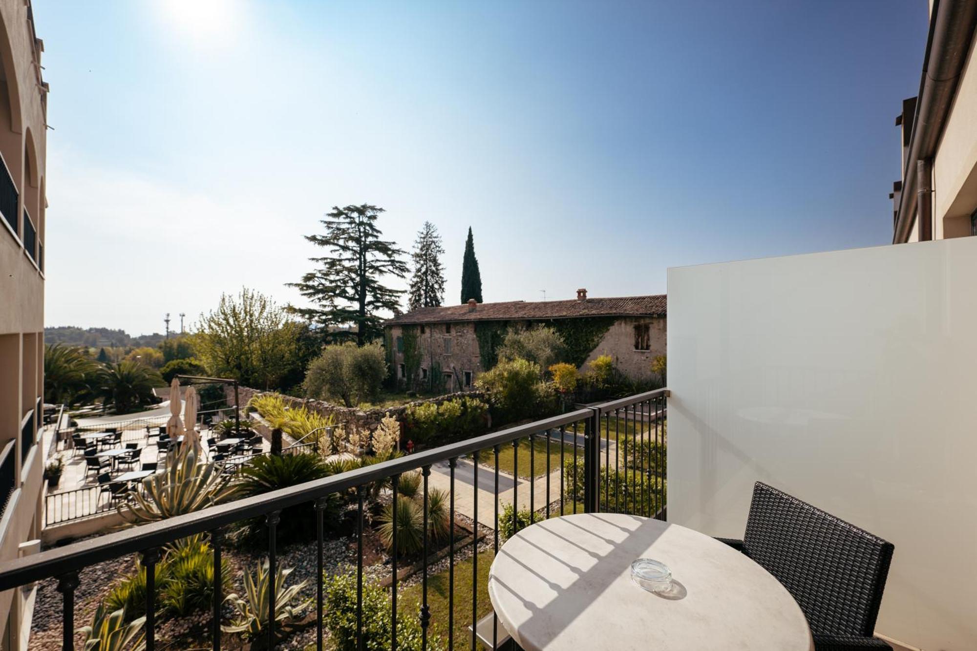 Villa Luisa Resort & Luxury Apartments San Felice del Benaco Eksteriør billede