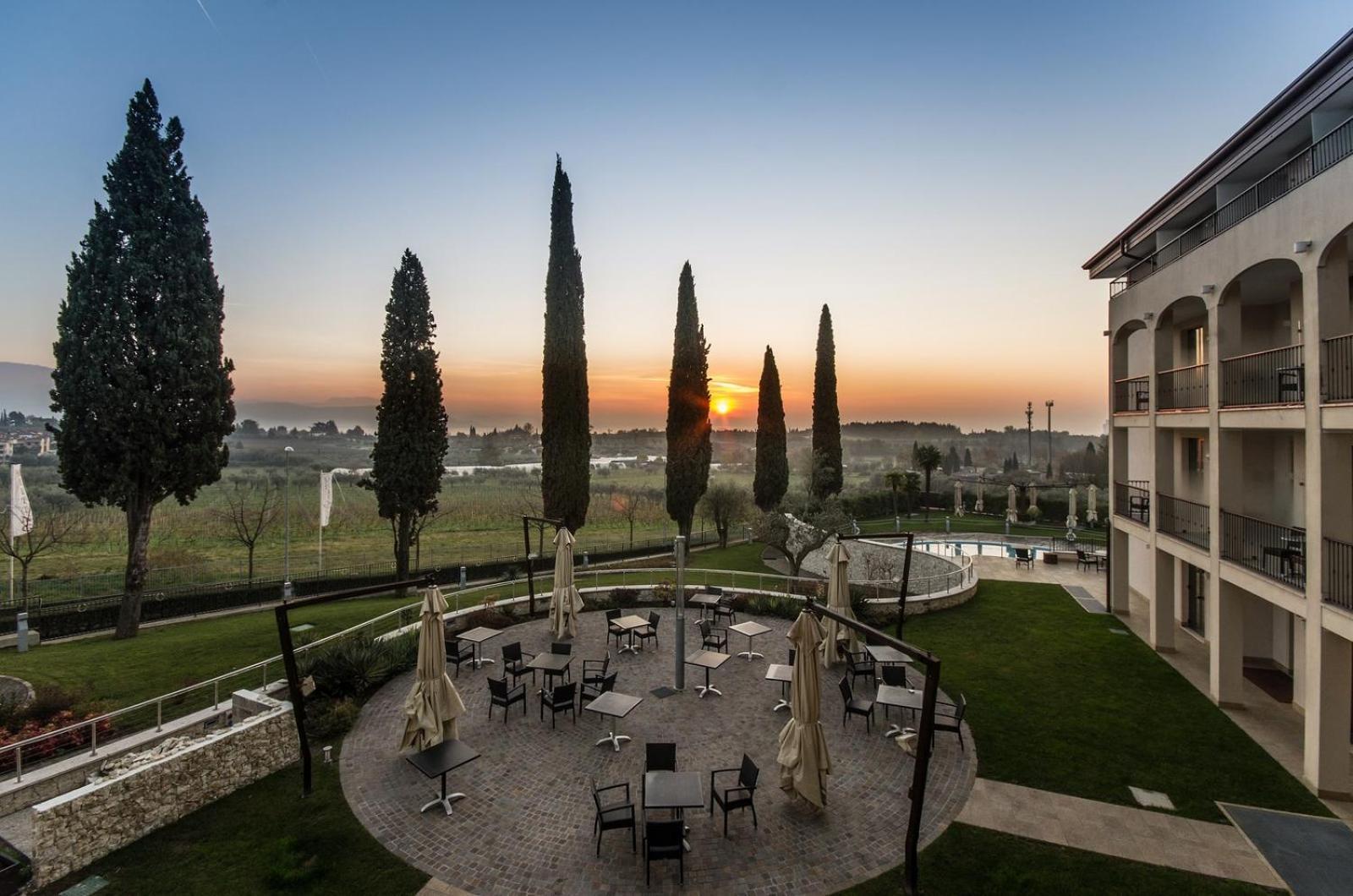 Villa Luisa Resort & Luxury Apartments San Felice del Benaco Eksteriør billede