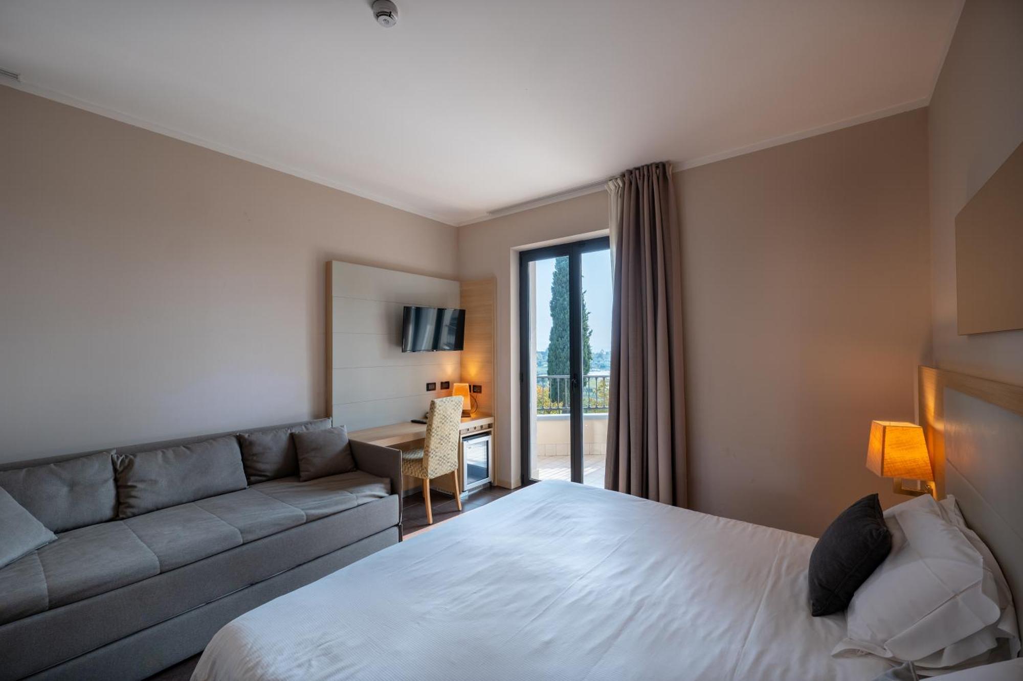 Villa Luisa Resort & Luxury Apartments San Felice del Benaco Eksteriør billede